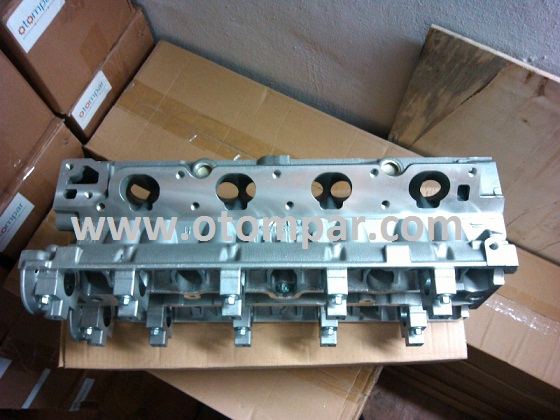 Opel Vectra B 2000 Silindir Kapak